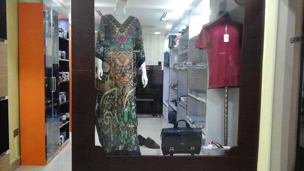 Golfview Suites & Conference Center Ikeja Buitenkant foto