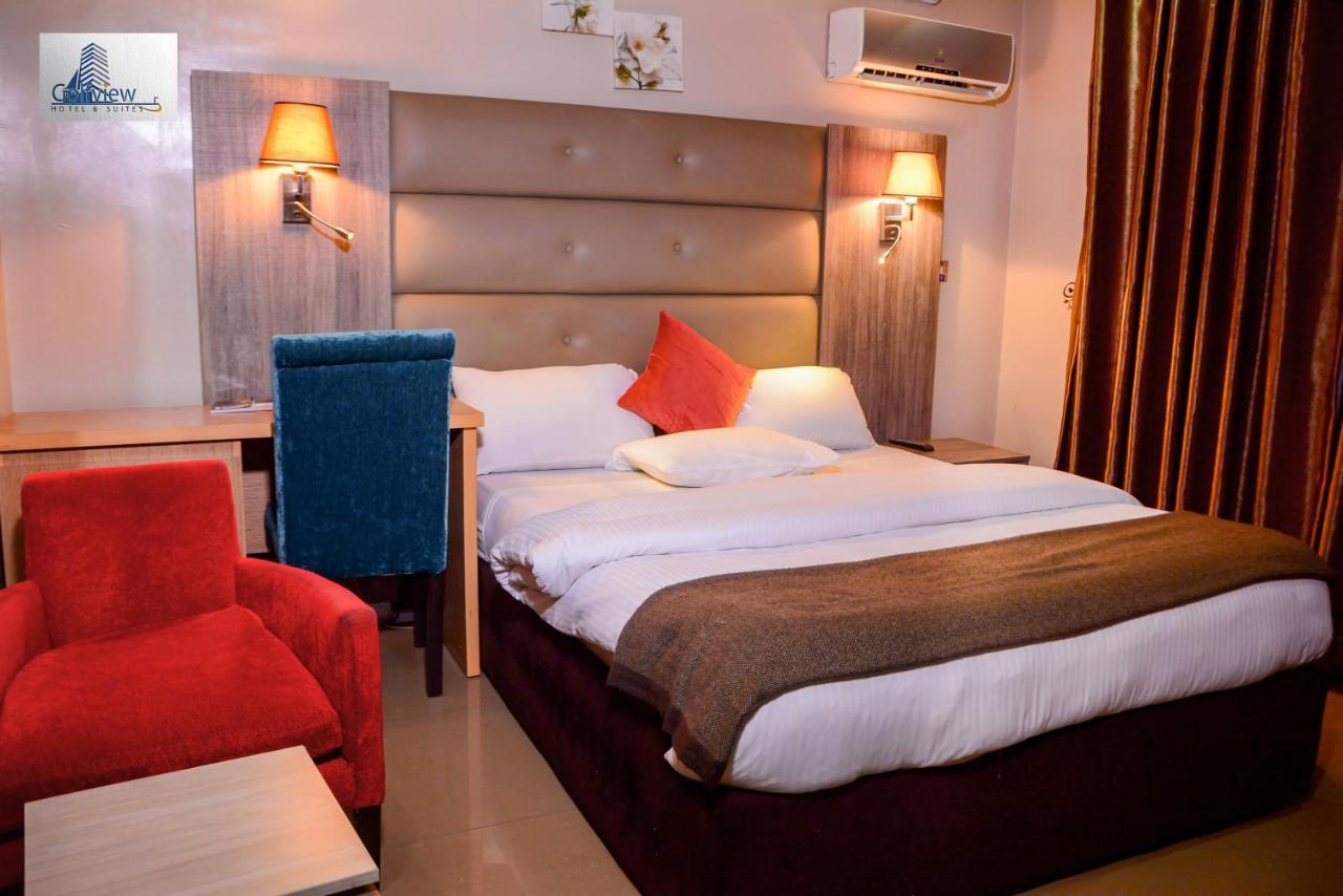 Golfview Suites & Conference Center Ikeja Buitenkant foto